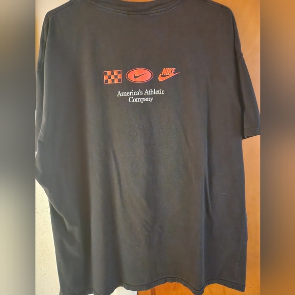 Nike NSW 1972 Shirt, Retro style branding, size XXL - Picture 6 of 9